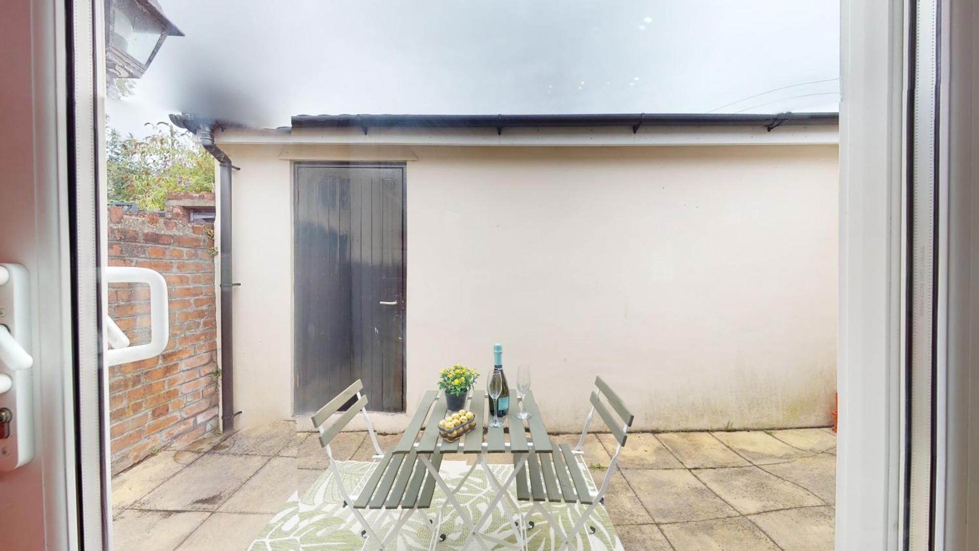 Cosy Cardiff Apartment And Patio Ngoại thất bức ảnh
